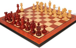 Hengroen Staunton Chess Set Padauk & Boxwood Pieces with Padauk Molded Edge Board - 4.6 King