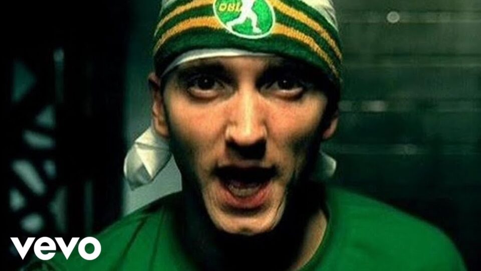 Eminem – Sing For The Moment