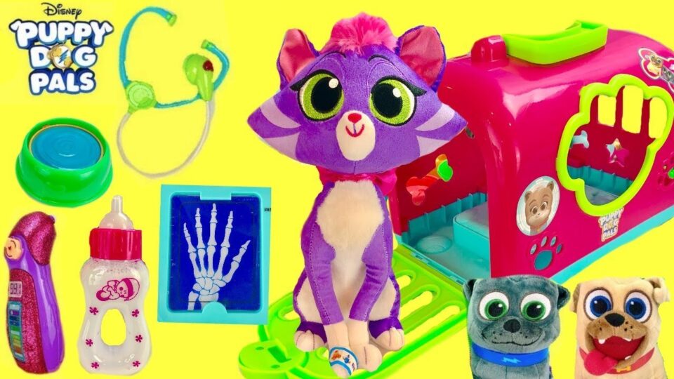 Puppy Dog Pals Hissy Cat Visits Vet in Crate with Rolly Bingo & Keia