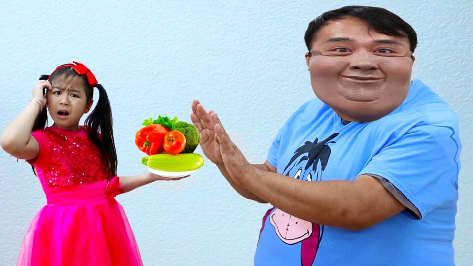 Jannie Pretend Play Preparing Healthy Food for Uncle to Eat| Funny Johny Johny Exercise Kids Video