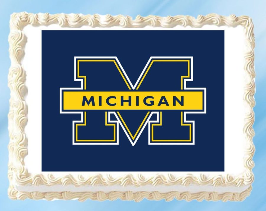 Michigan Wolverines Edible Image Topper Cupcake Cake Frosting 1/4 Sheet 8.5 x 11