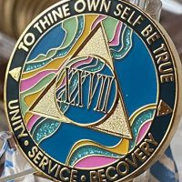 27 Year AA Medallion Elegant Marble Tahiti Teal Blue and Pink Gold Plated Chip