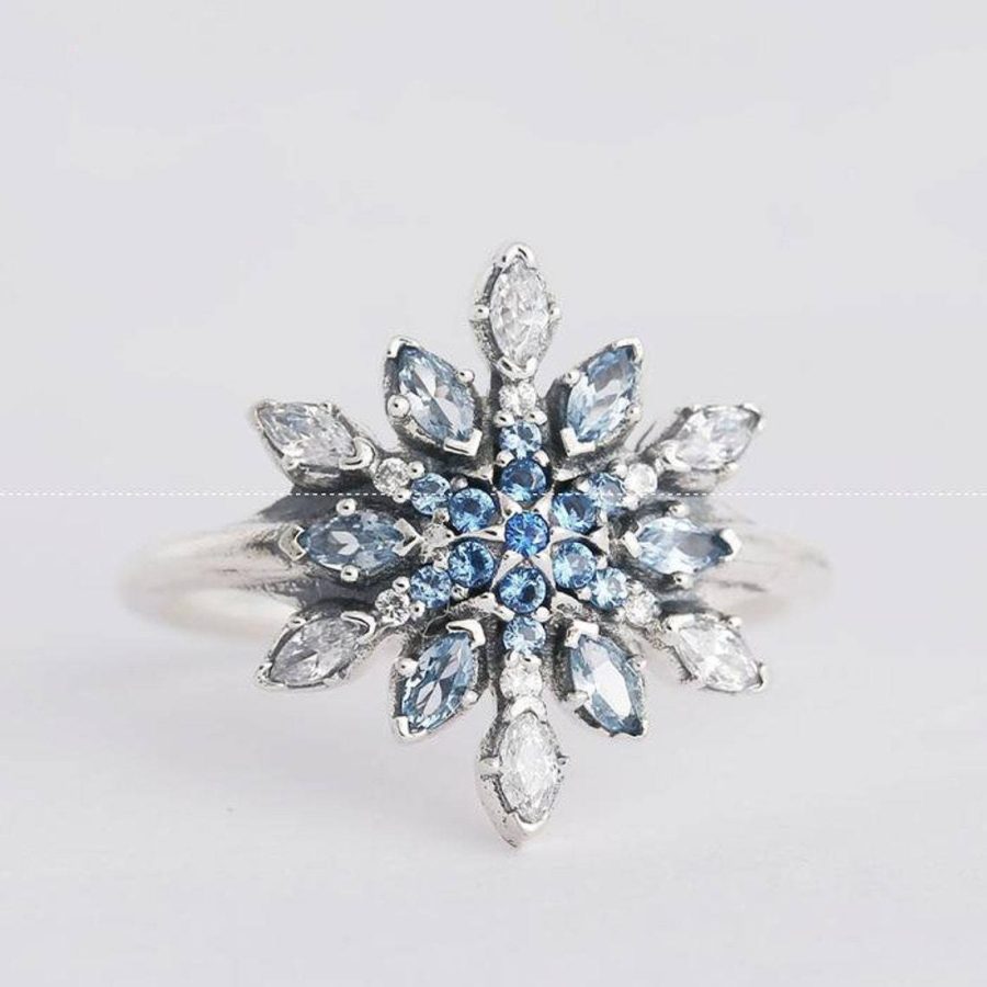 925 Sterling Silver Crystalized Snowflake with Blue Crystals Ring