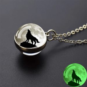 Glow in the Dark Howling Wolf Necklace