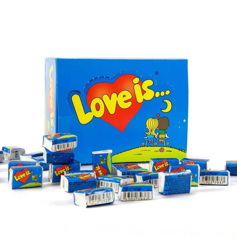 LOVE IS Strawberry and Banana Flavored Bubble Gum 1 BOX 4,2g 100pcs, Sweet Gift