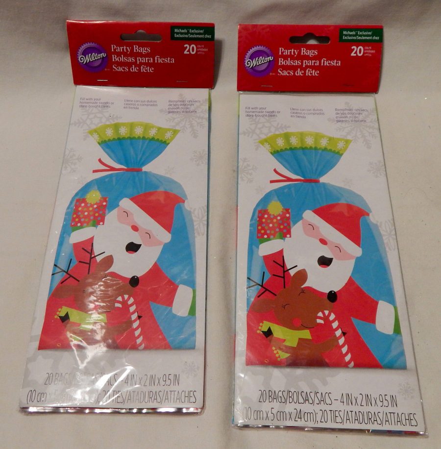 Wilton Christmas Party Bags Michaels Exclusive 2pks 40 Total Santa & Reindeer 5A