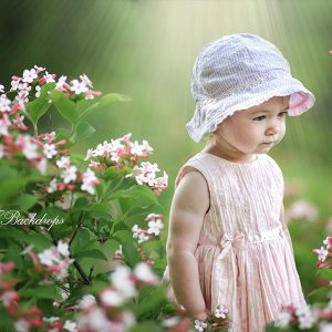 Aperturee Spring Child Blooming Flowers Portait Backdrop