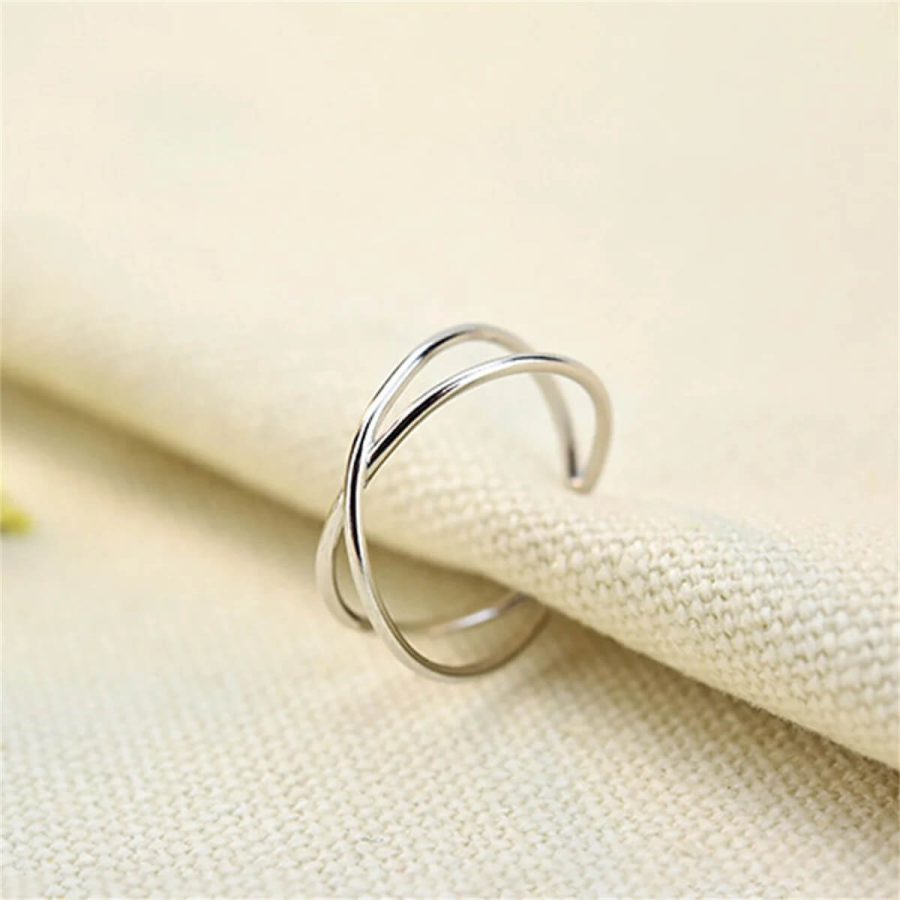 Interlocking Circles Ring