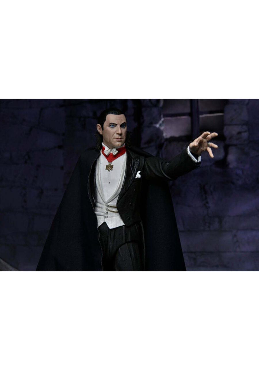 Universals Monsters Ultimate Dracula Action Figure