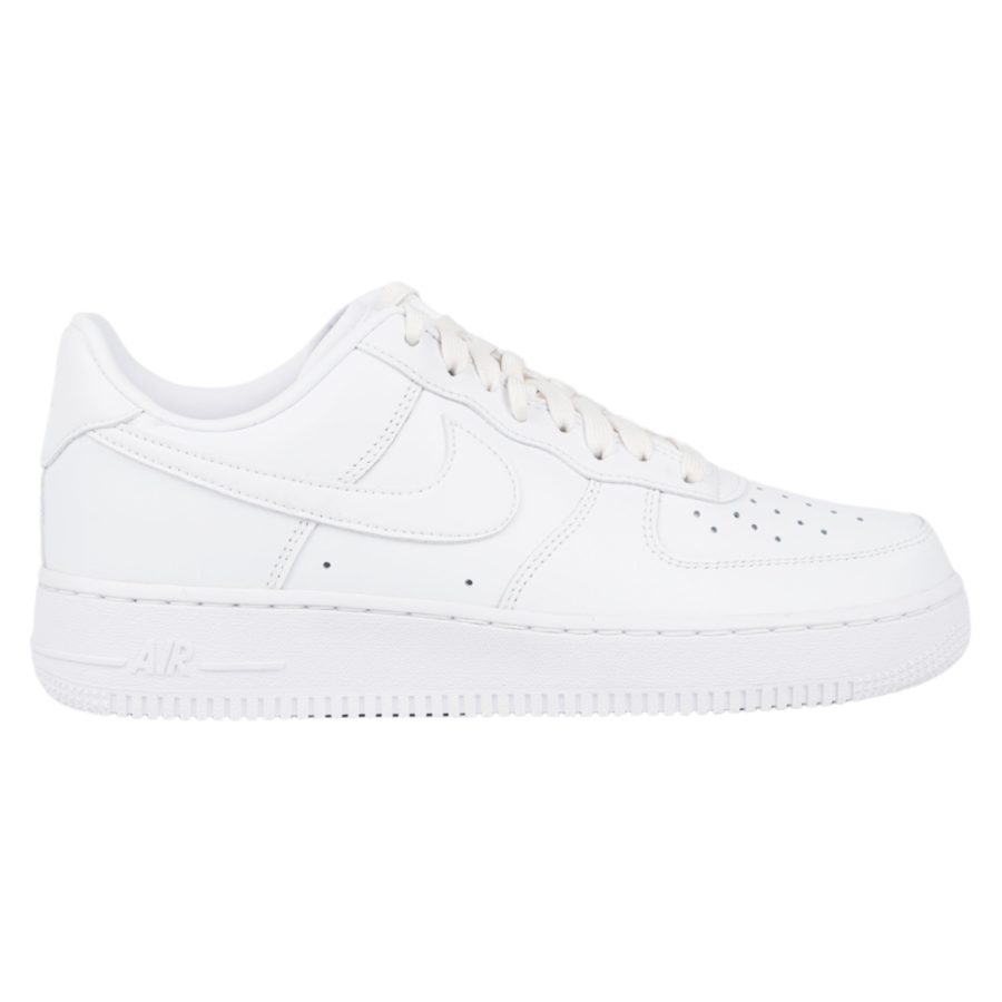 Air Force 1 '07 sneaker in white