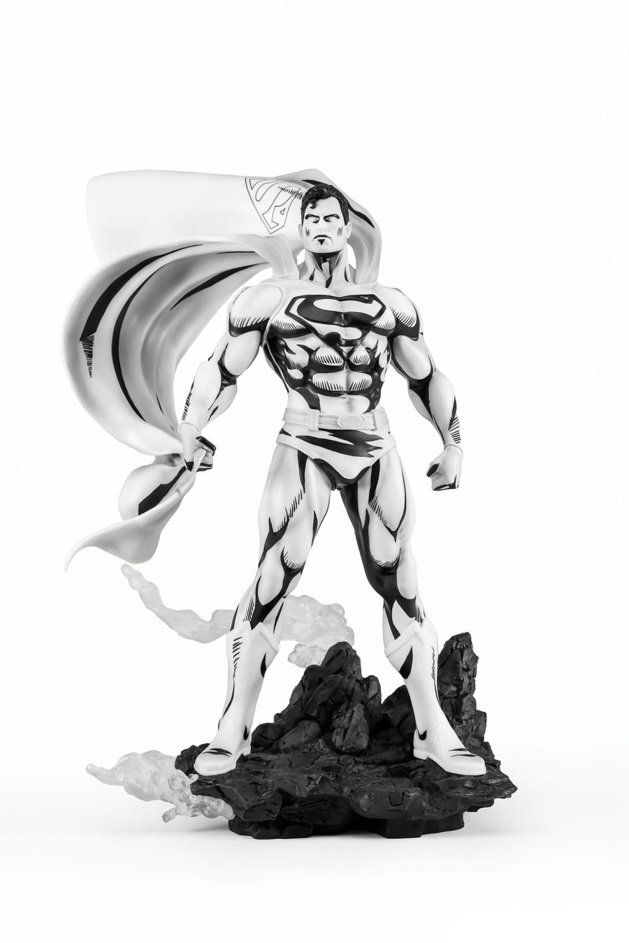 Superman PX PVC Statue 1/8 SDCC 2024 Superman Black & White Version 30 cm
