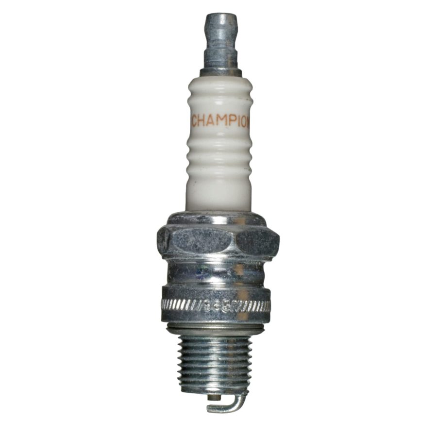 CHAMPION 931M Copper Plus Small Engine Spark Plug - QL82C (Case of 4)