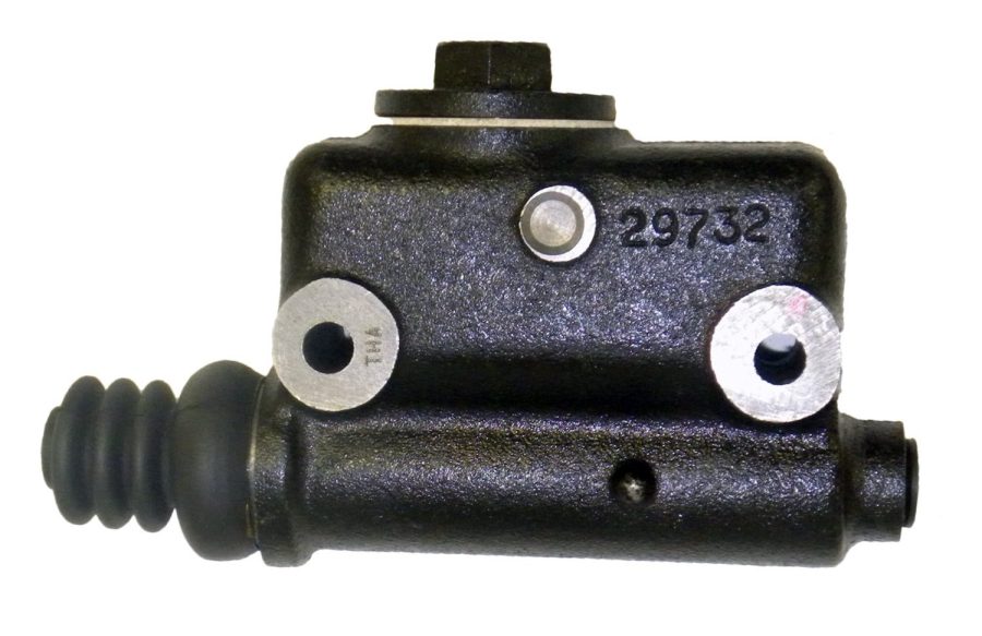 CROWN AUTO J8136618 Brake Master Cylinder Brake