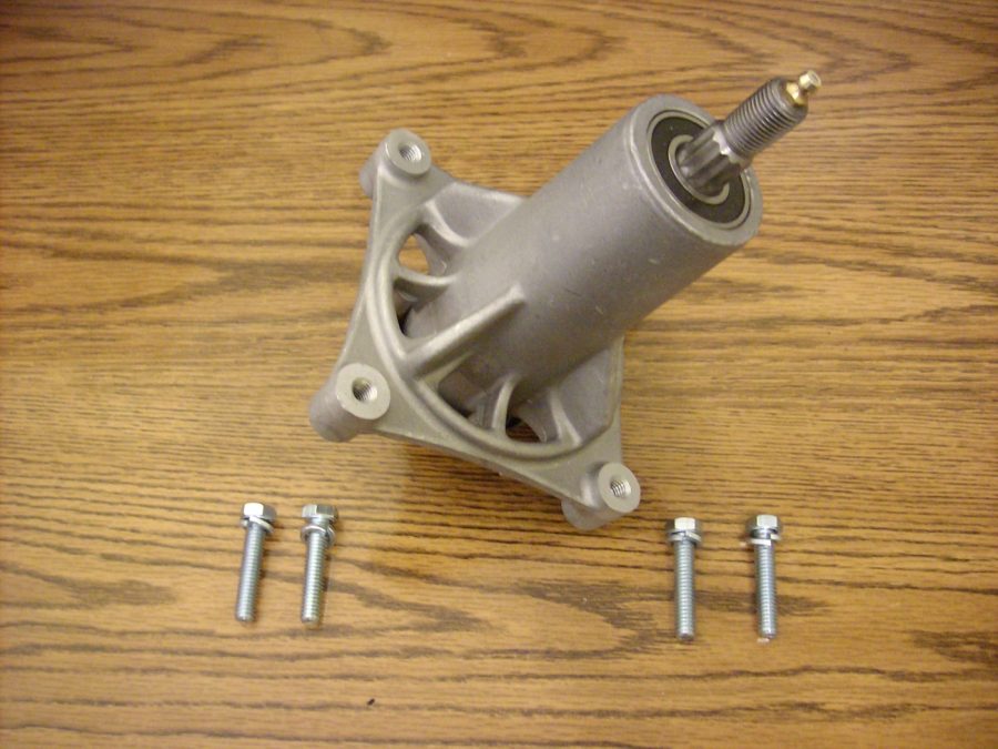 Husqvarna deck spindle 532187292