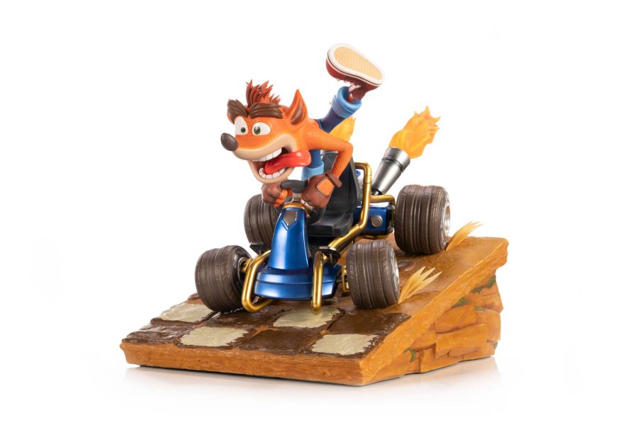 Crash Team Racing Nitro-Fueled Statue Crash in Kart 31 cm