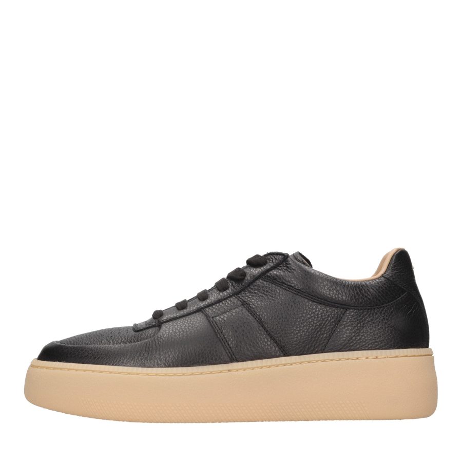 MAISON MARGELA Sneakers Black