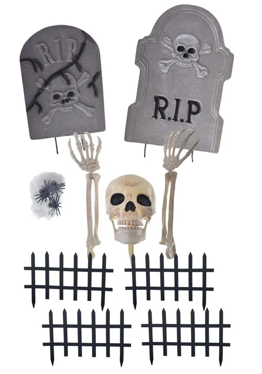 18 Piece Cemetery Prop Kit