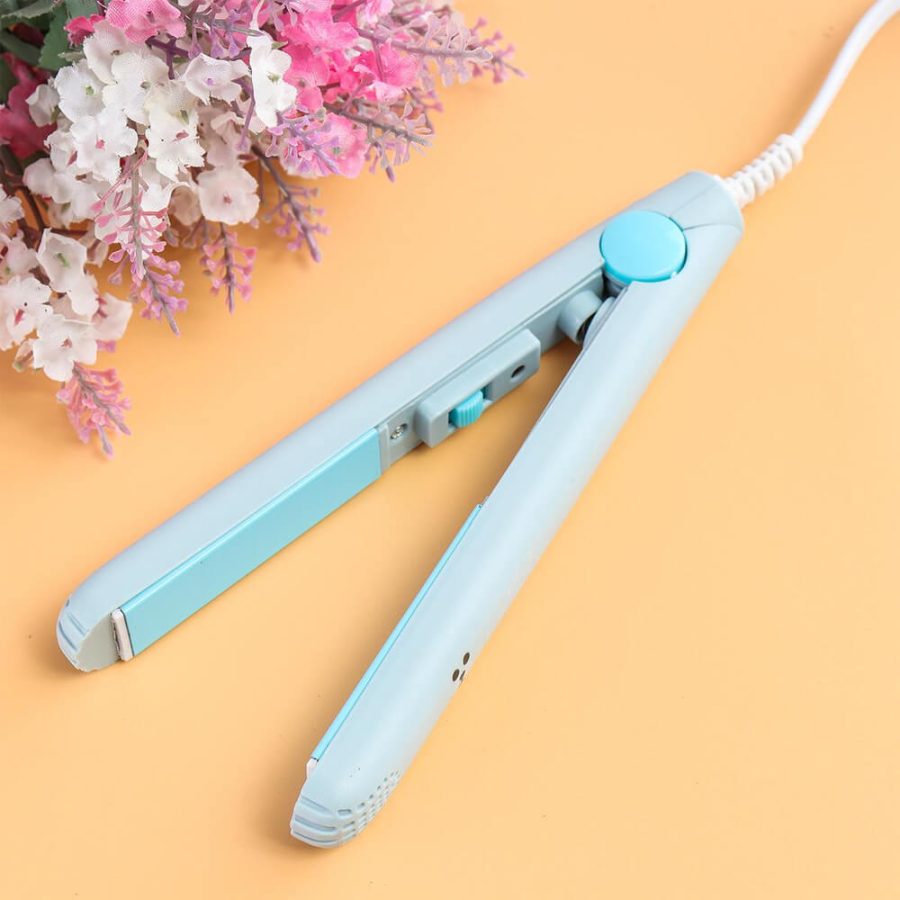 2-In-1 Hair Curler and Straightener