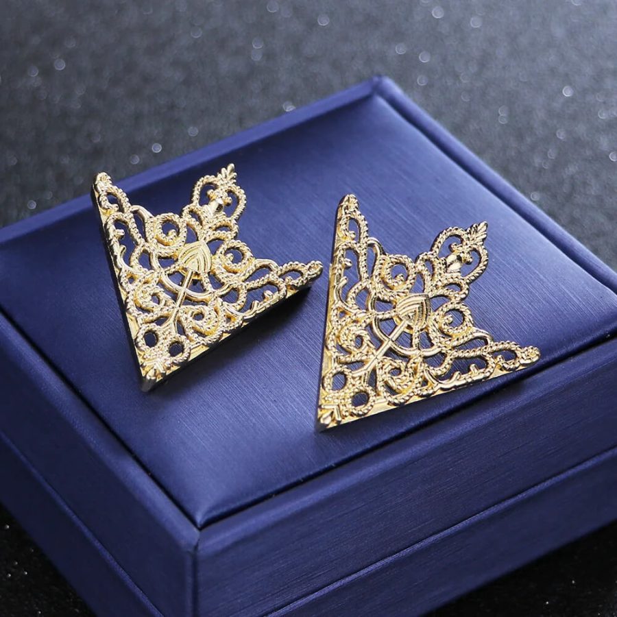 2pcs Silver Vintage Gothic Triangle Shirt Collar Brooch