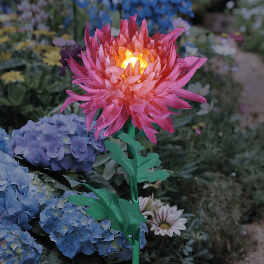 Chrysanthemum Solar Garden Stake LED