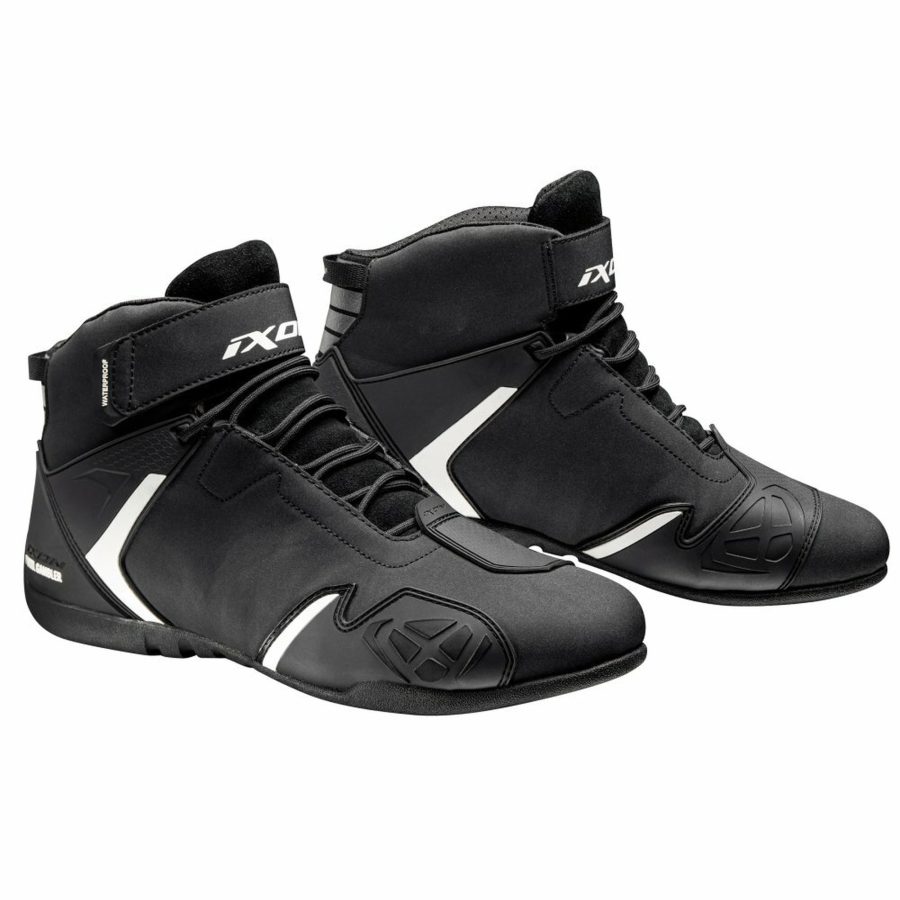 Motorcycle shoes Ixon gambler waterproof