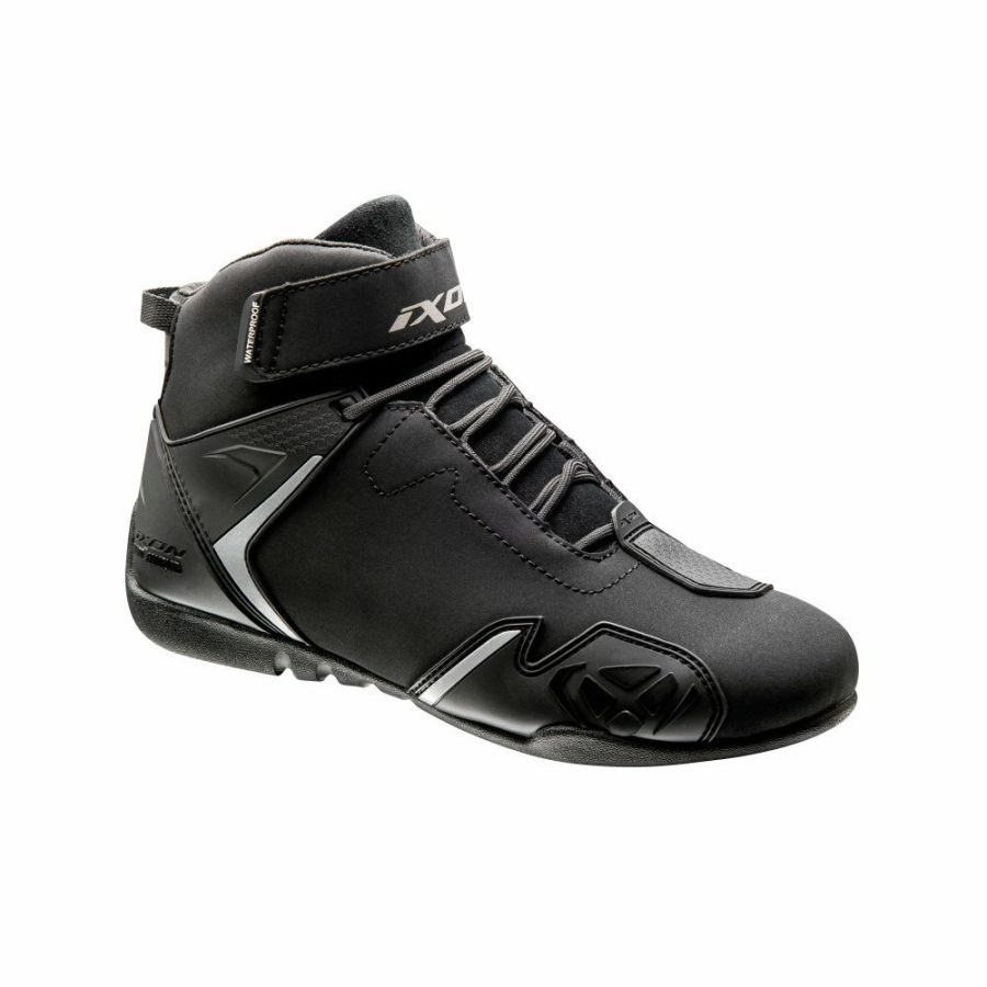 Motorcycle shoes for women Ixon Gambler wp