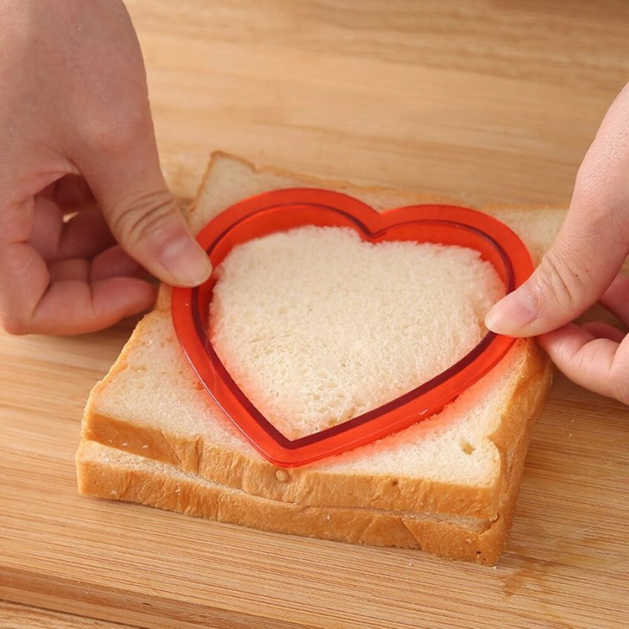 Uniquely Shaped Sandwich Press Cutter Sealer