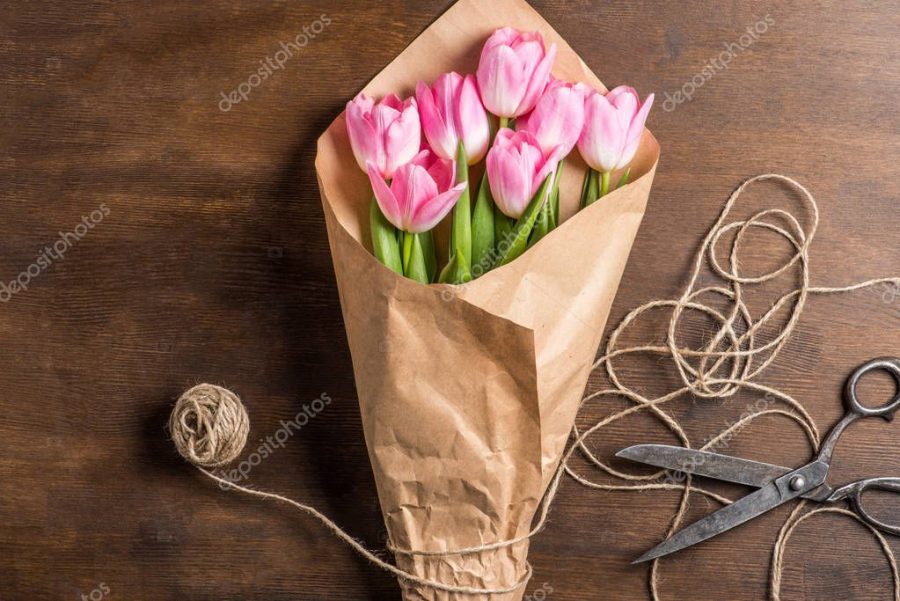 pink tulips bouquet