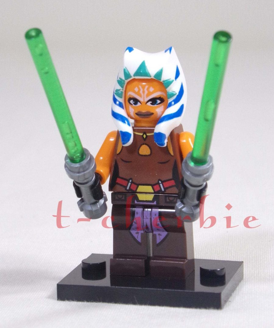 AHSOKA TANO Star Wars Minifigure +Stand The Clone Wars US Seller