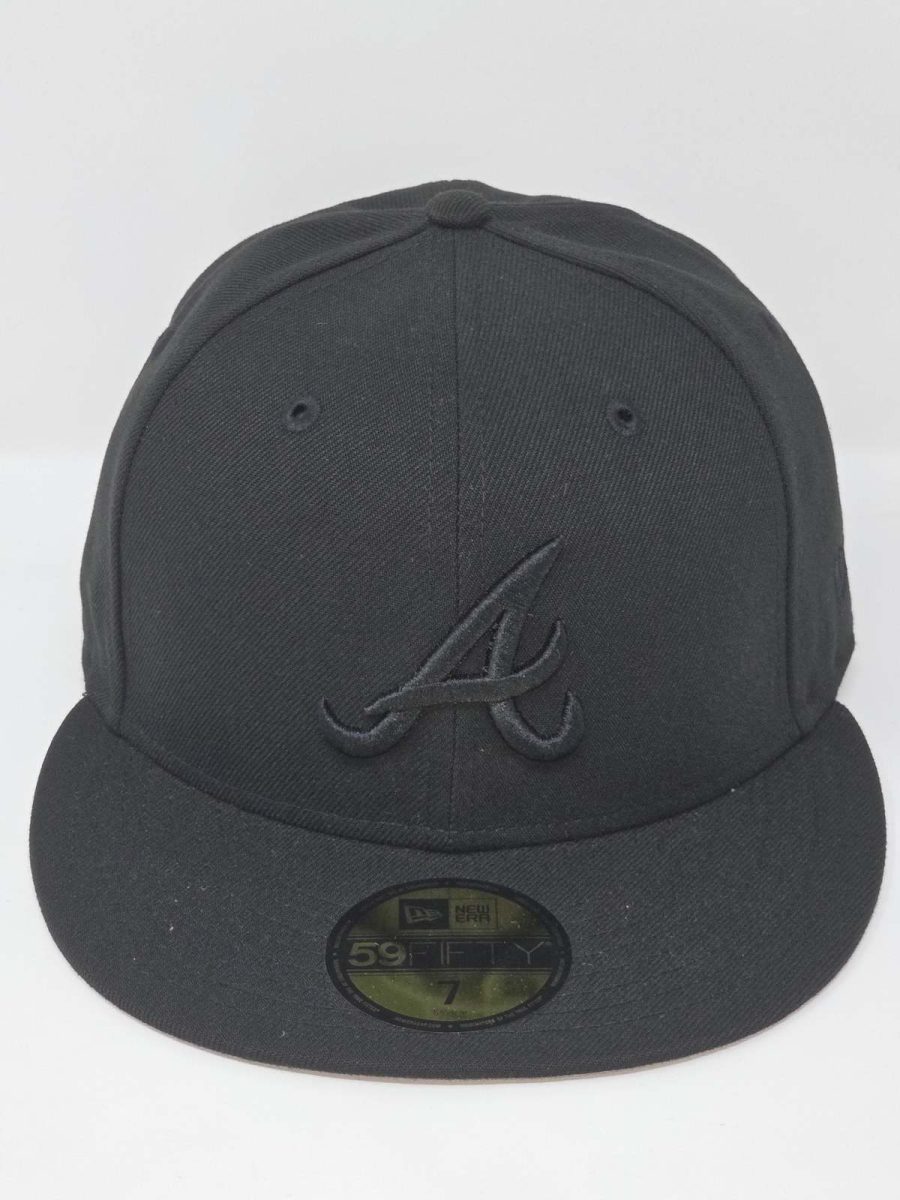 Atlanta Braves Blackout New Era Fitted Black Baseball Cap 59FIFTY