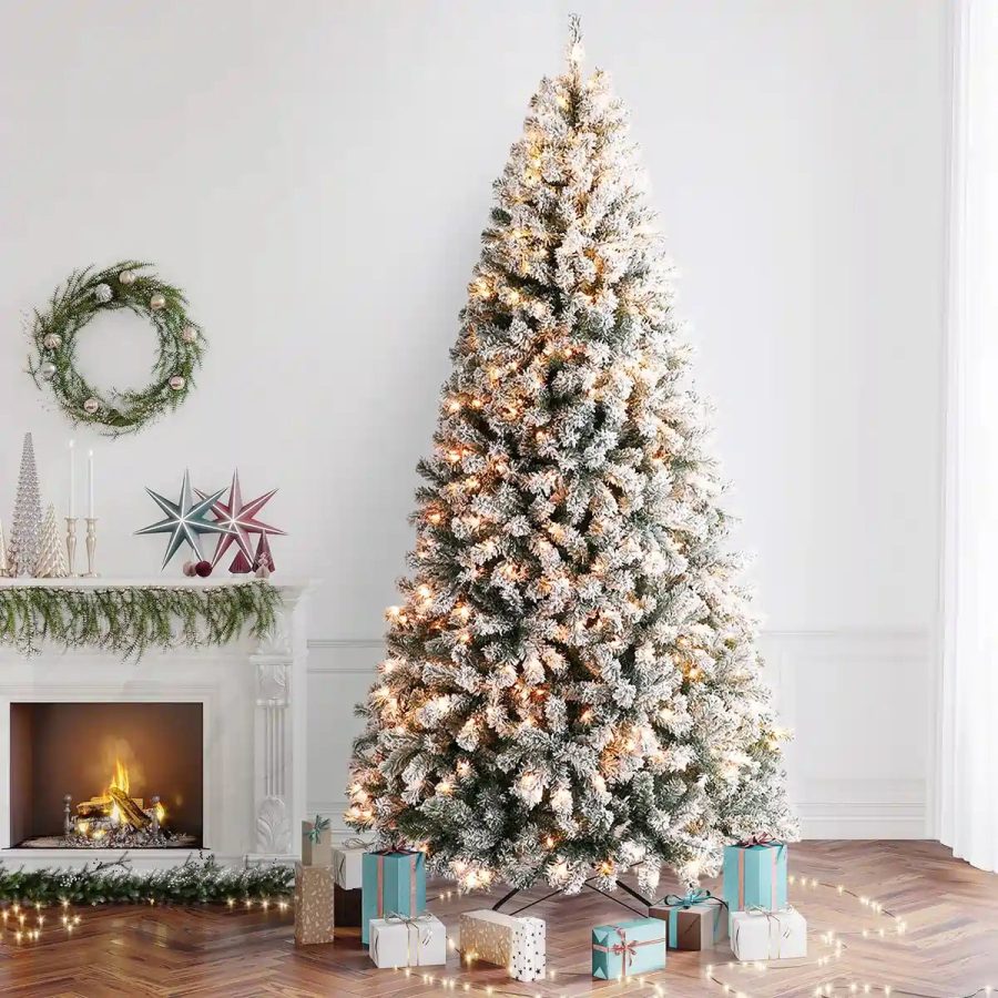 OasisCraft Pre-Lit Christmas Tree with Lights - 6.5FT