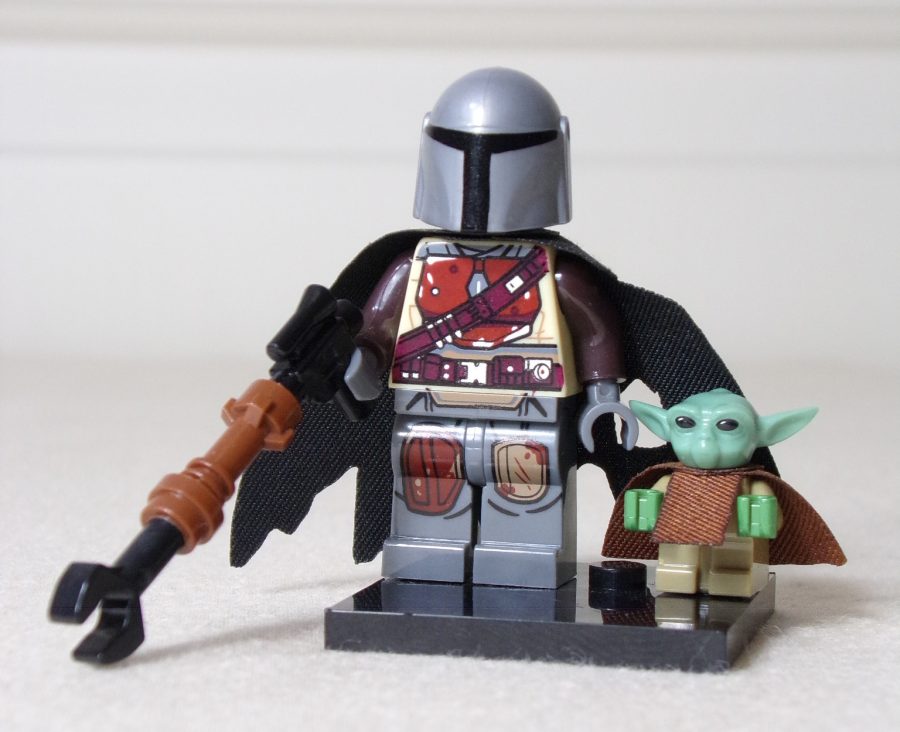 The MANDALORIAN & The CHILD GROGU Star Wars Minifigures +Stand Wars US Seller