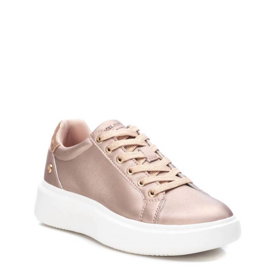 Xti women's casual sneakers in Rust/copper