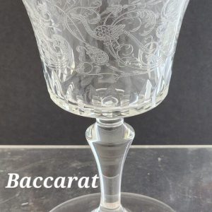 Cut glass and etched liquor Parme Baccarat SIGNED