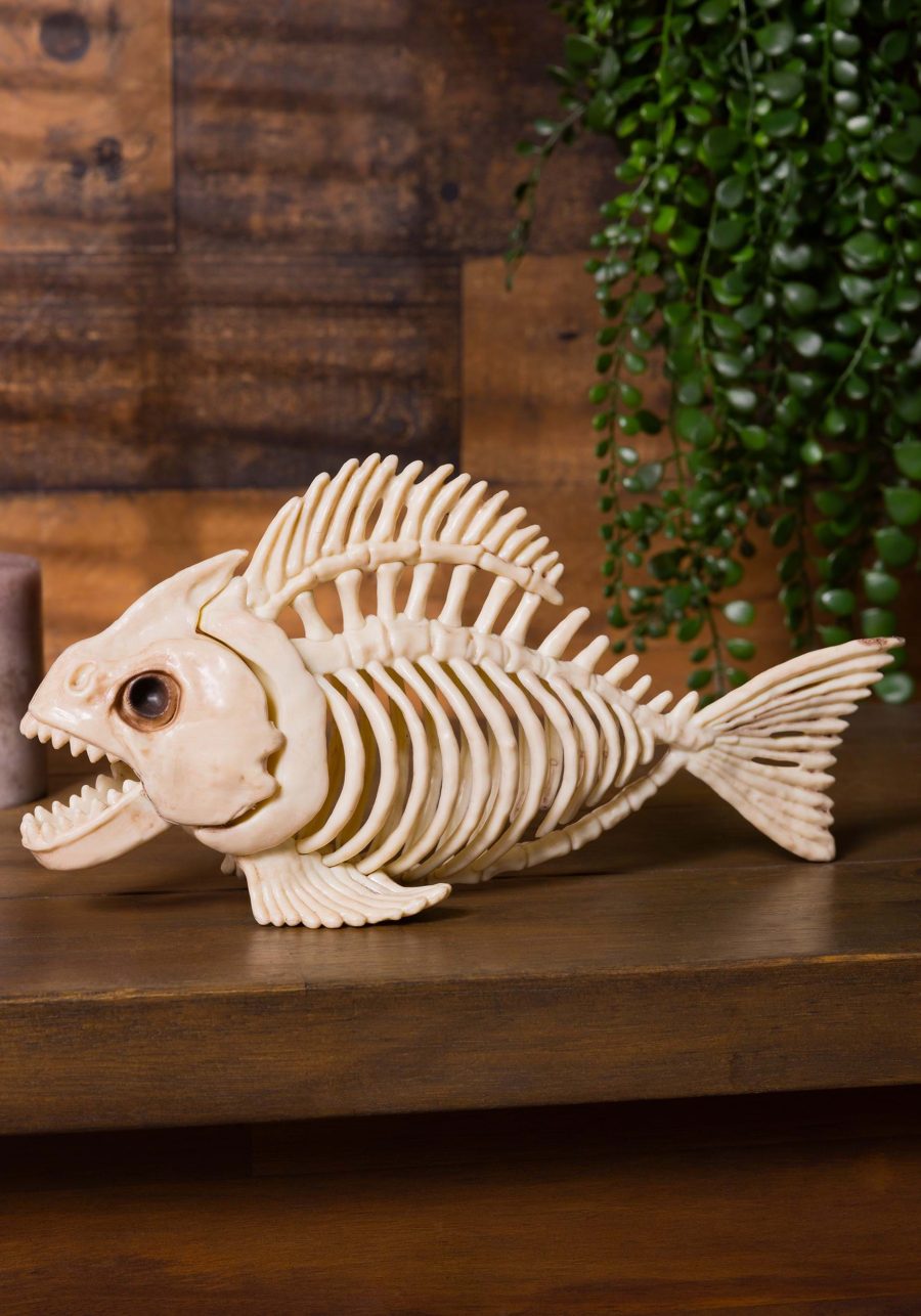 10 Skeleton Fish Decoration