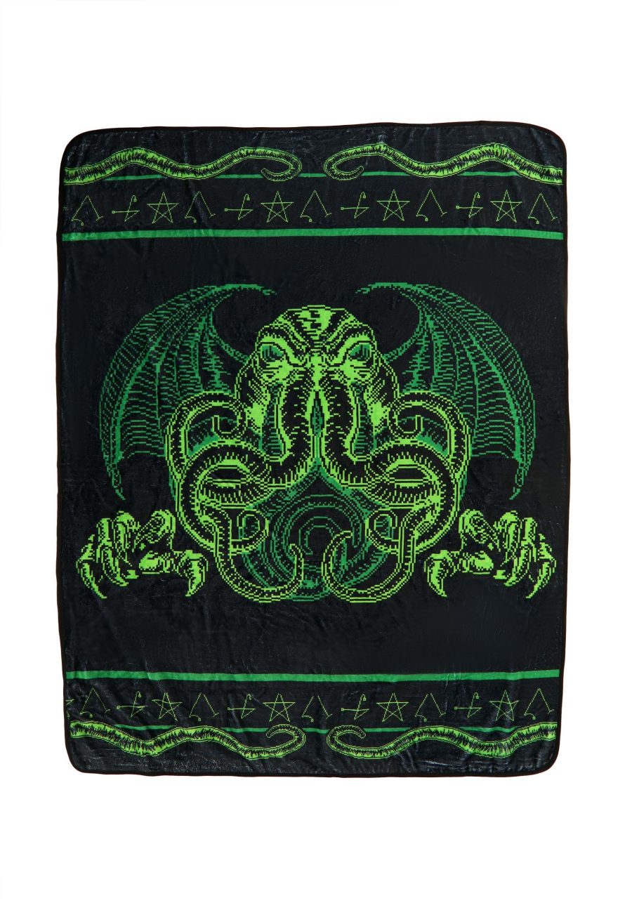 Fantasy Cthulhu Comfy Throw