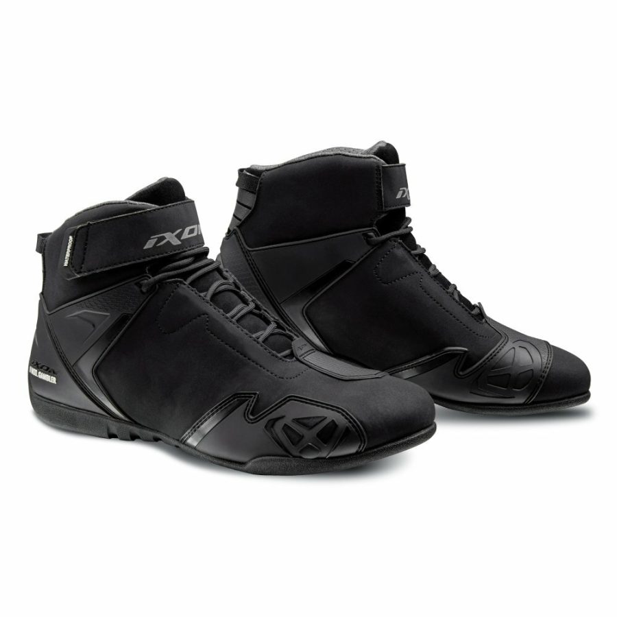 Motorcycle shoes Ixon gambler waterproof