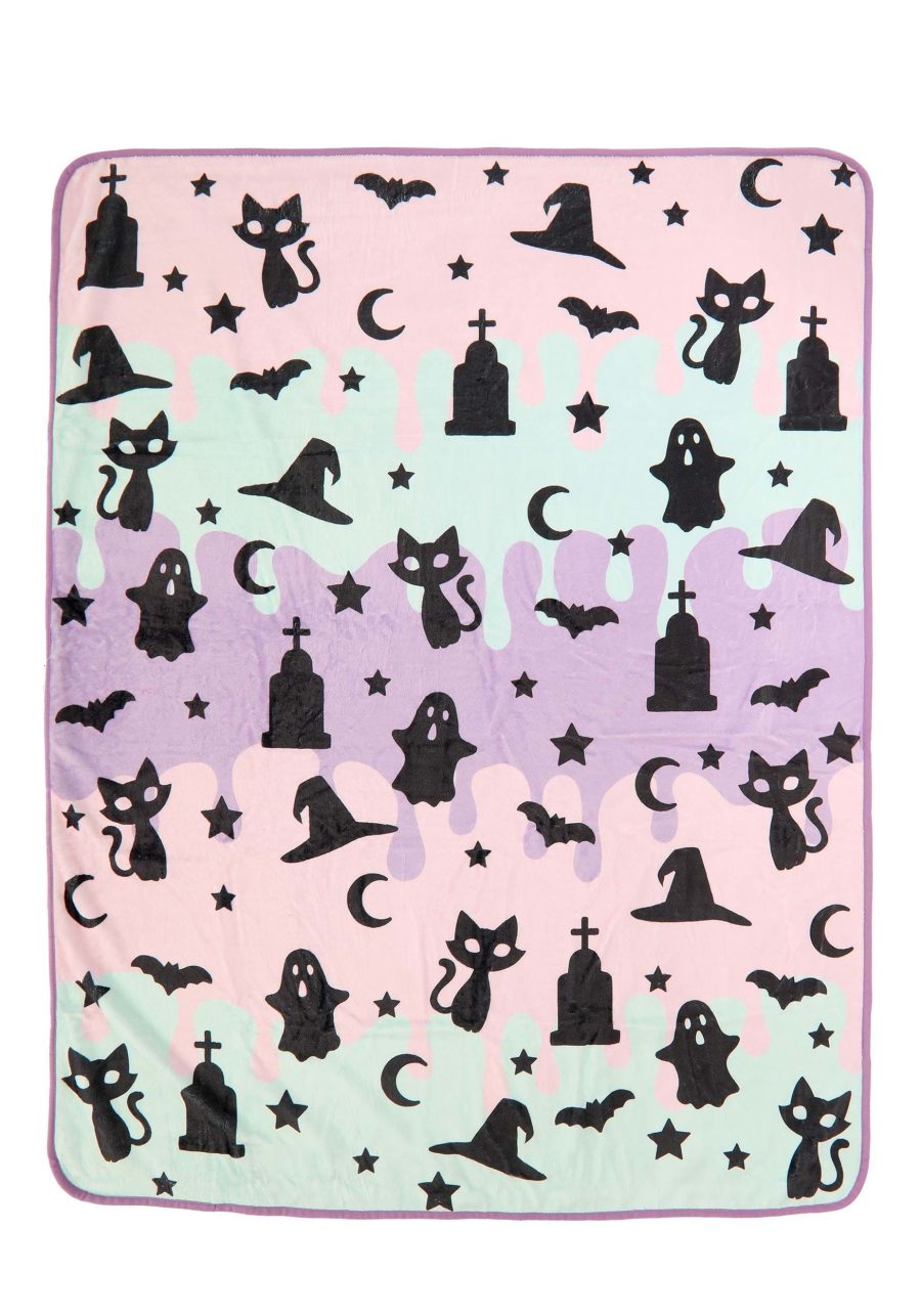 Pastel Halloween Comfy Blanket Throw