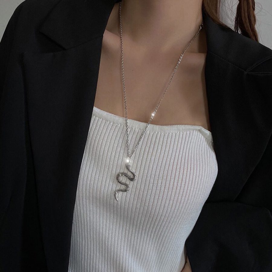 Snake Pendant Necklace With Link Chain