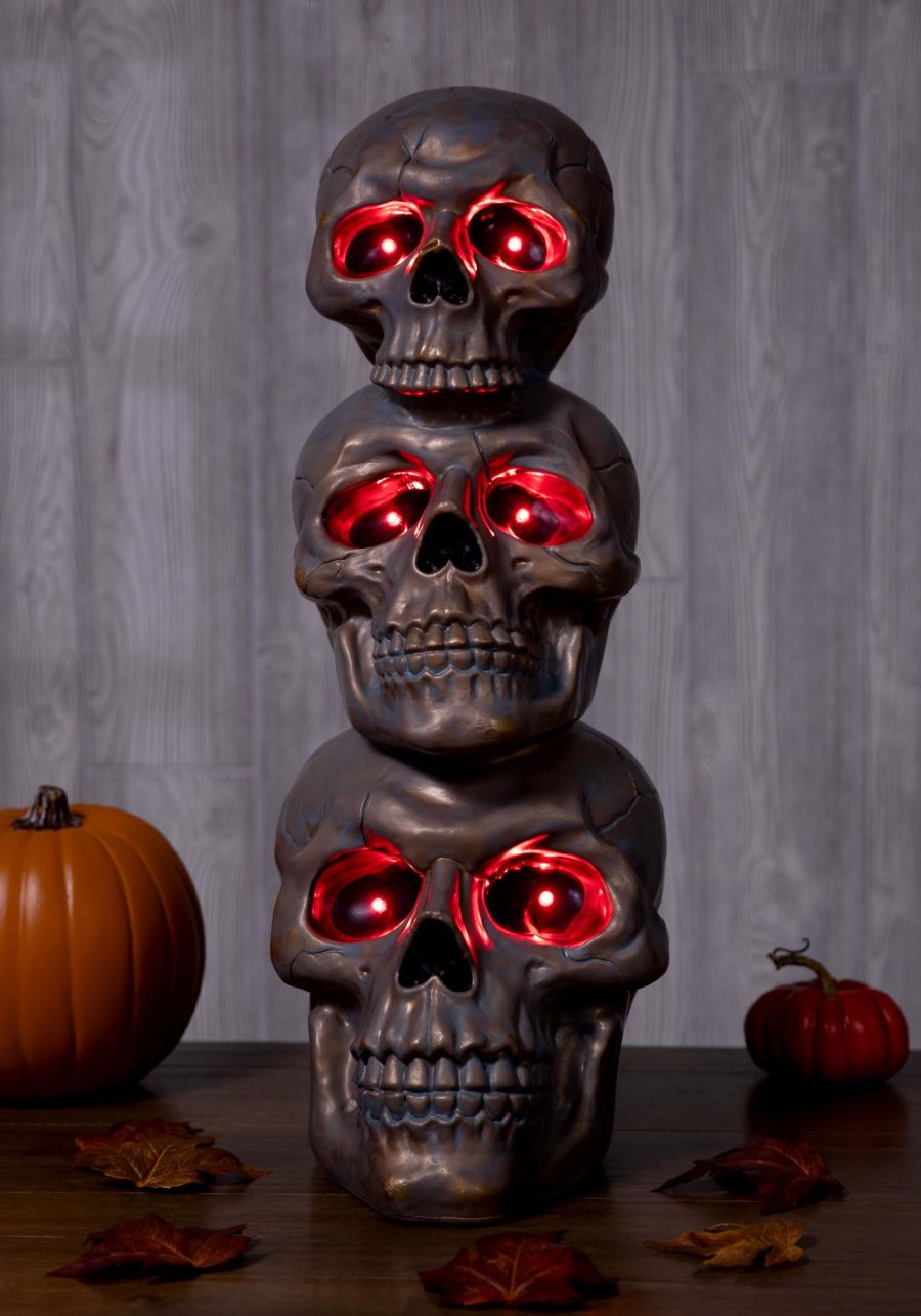 27.5 Bronze Light Up Stack of Skulls Prop