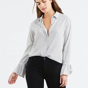 Levi's Logo Classic Tee Shirt T-Shirt - Women's S
