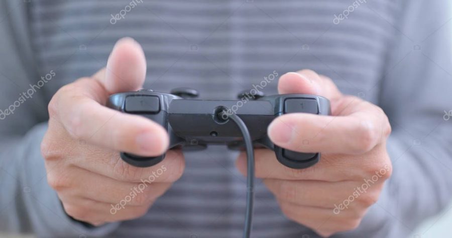 Man play video game